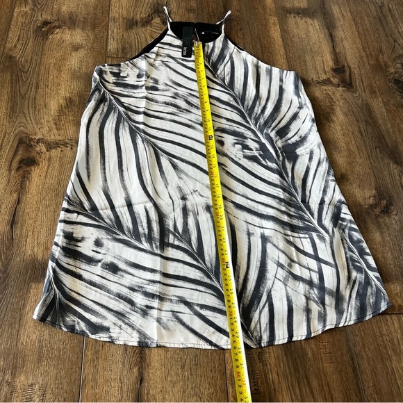 NWT Revolve Krisa Mini Slip Dress Black White Keyhole Size Large - Picture 10 of 13